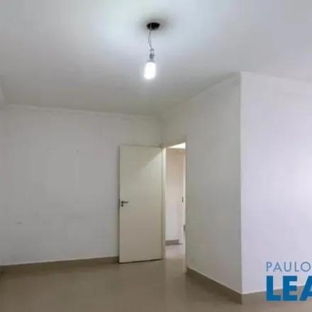 Buy this 2 bed apartment on Padaria Jesbell in Rua Doutor Eduardo de Souza Aranha, Vila Olímpia