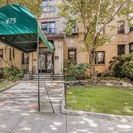 Buy this studio apartment on 465 Bronx River Road in City of Yonkers, NY 10704