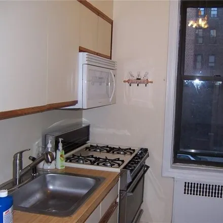 Image 4 - 506 Beverley Road, New York, NY 11218, USA - Apartment for sale
