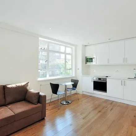 Image 3 - Reiss, 35/47 King's Road, London, SW3 4UG, United Kingdom - Apartment for rent