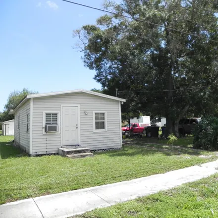 Buy this 2 bed house on 2008 South 35th Street in Fort Pierce, FL 34947