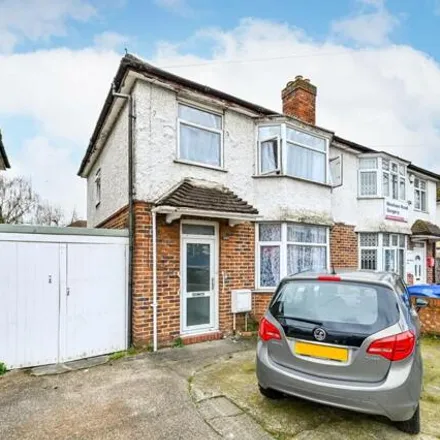 Buy this 3 bed duplex on Wexham Road in Wexham Court, SL2 5JR