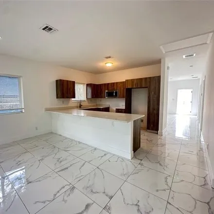 Image 5 - 2275 Northwest 6th Place, Fort Lauderdale, FL 33311, USA - House for rent