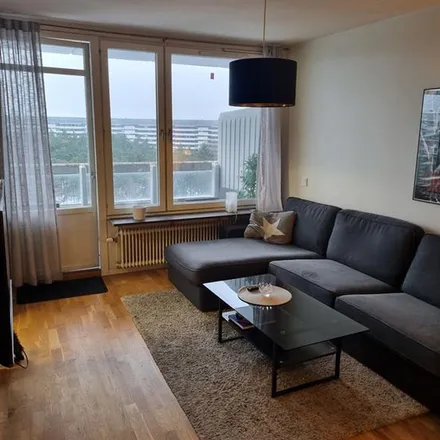 Rent this 1 bed apartment on Grindtorp in Grindtorpsvägen 1-47, 183 32 Täby