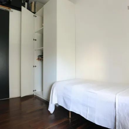 Image 2 - Via Tommaso Silvestri, 20, 00135 Rome RM, Italy - Room for rent