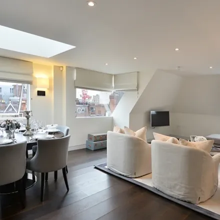 Image 2 - Penelope Chilvers, 65 Duke Street, London, W1K 5NP, United Kingdom - Apartment for rent