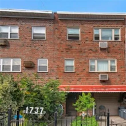 Buy this 5 bed house on 1737 Fowler Avenue in New York, NY 10462