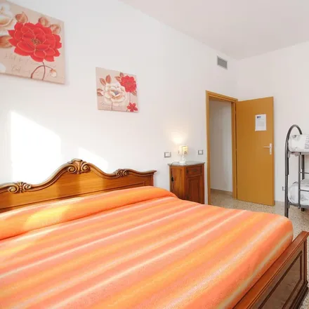 Rent this 2 bed apartment on Montecatini Terme in Via Giosuè Borsi, 51061 Montecatini Terme PT