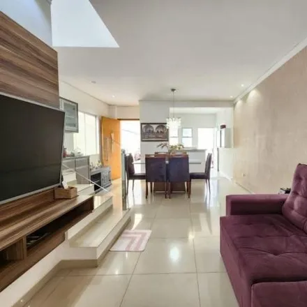 Buy this 3 bed house on Super Muffato Quintino in Rua Quintino Bocaiúva 1045, Vila Nova