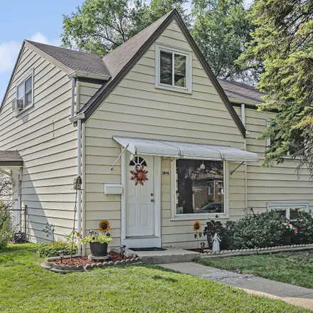 Buy this 3 bed house on 3846 Morton Avenue in Brookfield, IL 60513