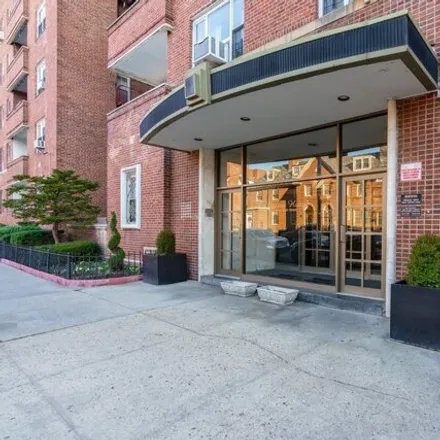 Image 2 - Carlton House, 34-41 85th Street, New York, NY 11372, USA - Apartment for sale