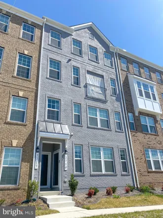 Image 1 - 2109 Kent Village Drive, Hyattsville, MD 20785, USA - Townhouse for rent