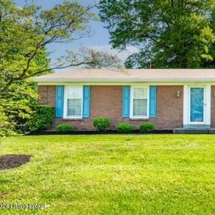 Buy this 3 bed house on 315 Castleview Drive in St. Matthews, KY 40207