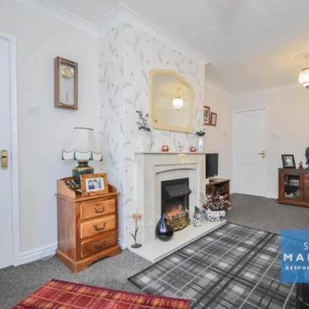 Image 4 - Stratheden Road, Burslem, ST6 7PD, United Kingdom - House for sale