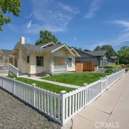 Buy this 12 bed house on 1444 Oak Street in Paso Robles, CA 93446