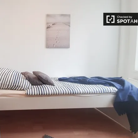 Rent this 4 bed room on Bersarinplatz 2 in 10249 Berlin, Germany