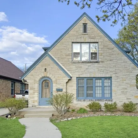 Buy this studio house on 2602 North 70th Street in Wauwatosa, WI 53213