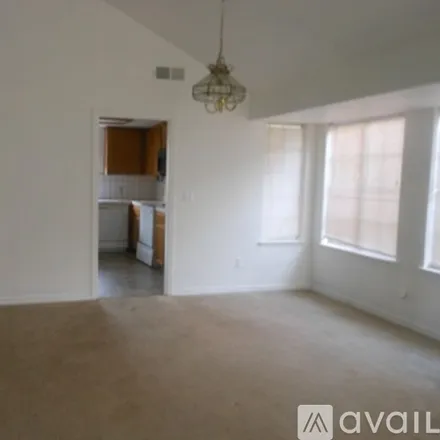 Image 1 - 1340 El Camino Way, Unit 1340 - House for rent