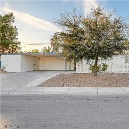 Buy this 3 bed house on 3369 Chickasaw Way in Paradise, NV 89169