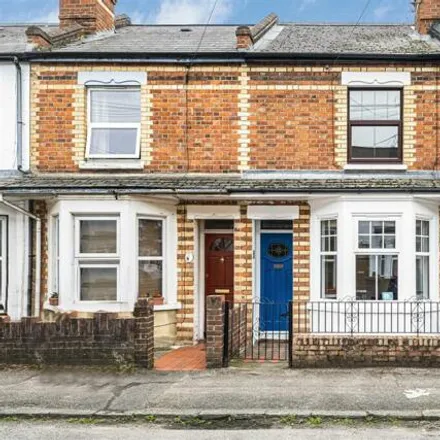 Buy this 2 bed townhouse on 23 Queen's Road in Reading, RG4 8EF