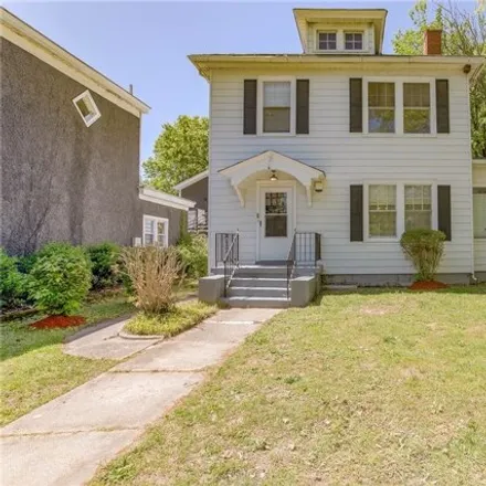 Buy this 4 bed house on 2312 Hawthorne Avenue in Richmond, VA 23222