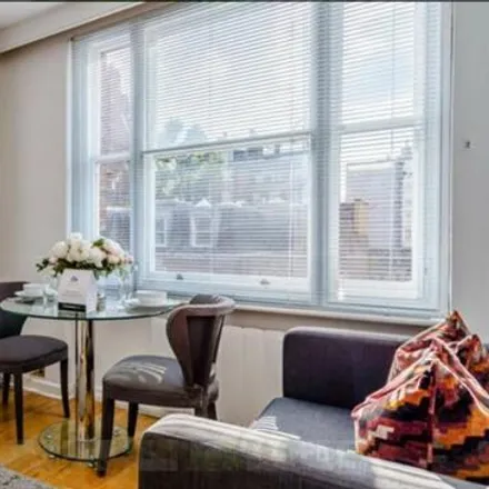 Image 1 - The Greenhouse, 27a Hill Street, London, W1J 5LX, United Kingdom - Apartment for rent