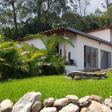 Rent this 1 bed house on Medellín in San Martín de Porres, CO