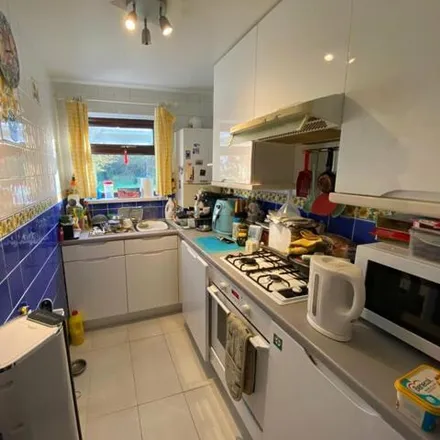 Image 3 - Runnymede Road, Stanford-le-Hope, SS17 0JY, United Kingdom - Apartment for sale