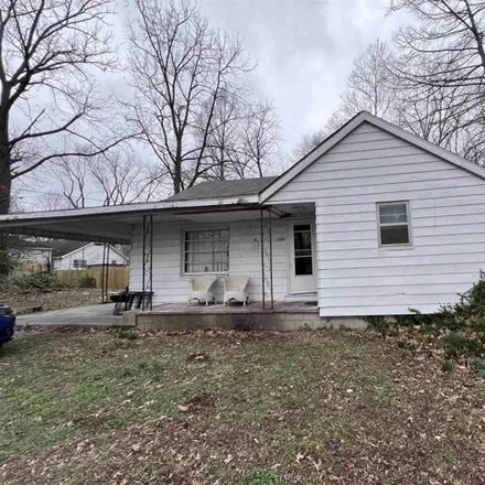 Buy this 2 bed house on 1292 North Bridge Street in Carbondale, IL 62901
