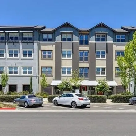 Buy this 3 bed condo on Cannery Loop in Davis, CA 95616