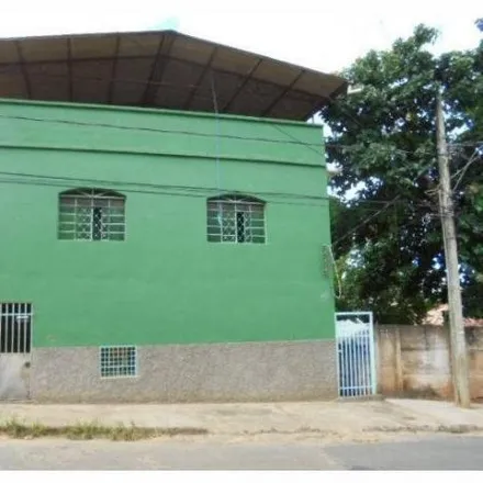 Buy this 6 bed house on Pedra Itaúna in Rua Antônio João Pereira, Caratinga