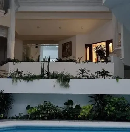 Buy this 6 bed house on Calle Pico de Sorata in Tlalpan, 14210 Mexico City