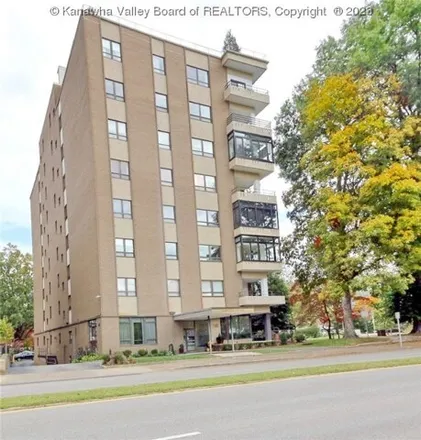 Buy this 2 bed condo on 1579 Kanawha Boulevard East in Charleston, WV 25311