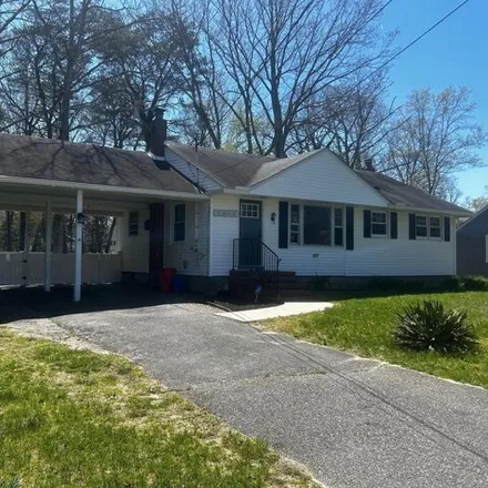 Buy this 3 bed house on 2433 Shelburn Road in Millville, NJ 08332