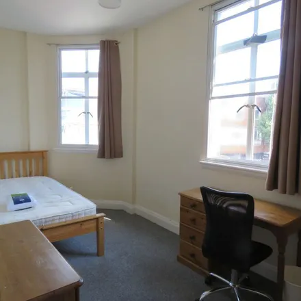Rent this 6 bed apartment on Market Street in Exeter, EX4 3HX