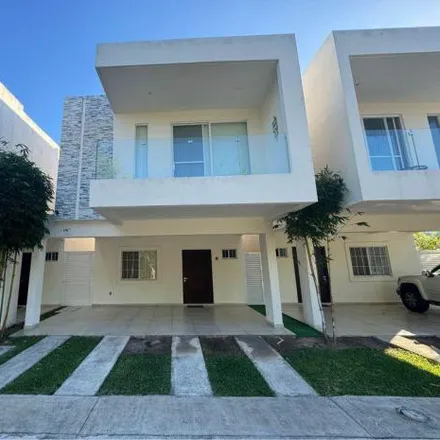 Rent this 3 bed house on Villa Flamingos Playa Del Carmen in Calle Ficus, 77723