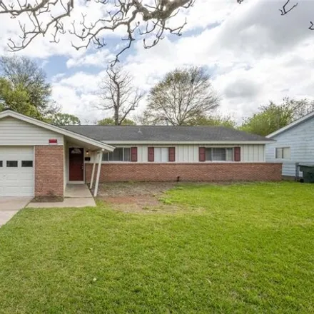 Image 1 - 145 Enfield Lane, Amelia, Beaumont, TX 77707, USA - House for rent