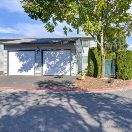 Buy this 2 bed condo on 4000 Northeast 109th Avenue in Vancouver, WA 98682