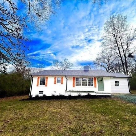Buy this 3 bed house on Beverly Road in British Acres, Alamance County