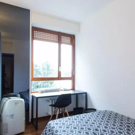 Rent this 6 bed room on Viale Tibaldi in 56, 20136 Milan MI