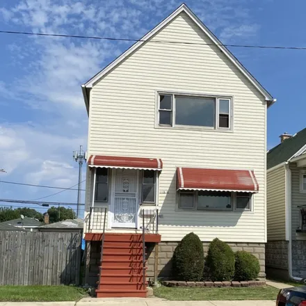 Buy this 5 bed duplex on 10321 South Hoxie Avenue in Chicago, IL 60617
