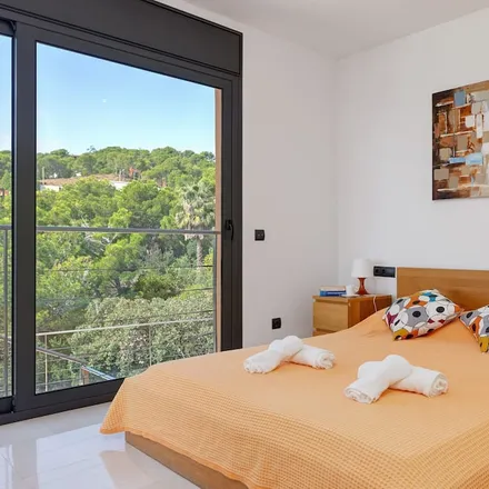 Rent this 6 bed house on 17212 Palafrugell