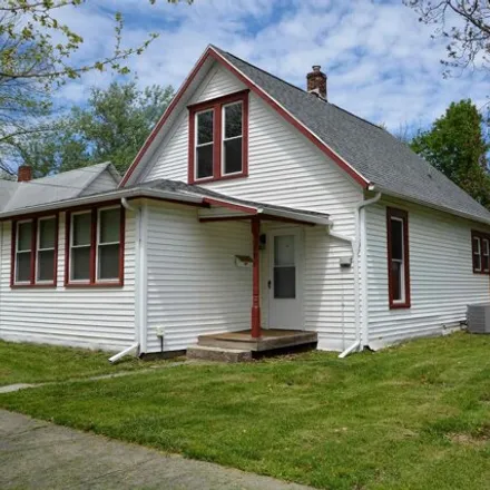Buy this 3 bed house on South Riley Street in Macomb, IL 61455
