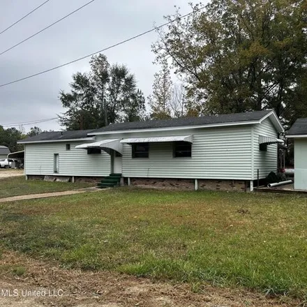 Buy this studio apartment on 102 Kelly Circle in Brandon, MS 39042