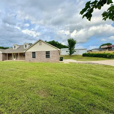 Buy this 3 bed house on South 145th West Avenue in Sapulpa, OK 74066