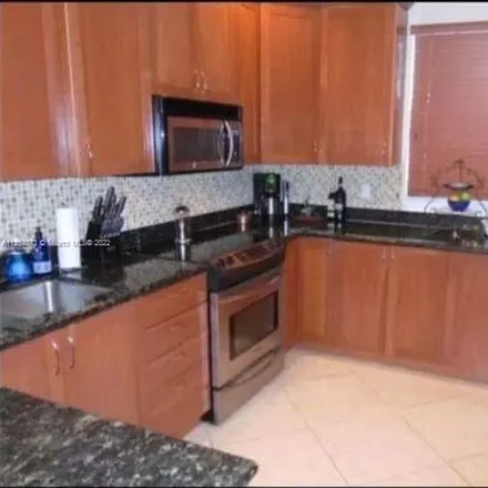 Image 3 - 622 Southeast 13th Street, Fort Lauderdale, FL 33316, USA - Townhouse for sale
