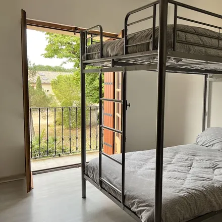Rent this 2 bed house on 81150 Castelnau-de-Lévis