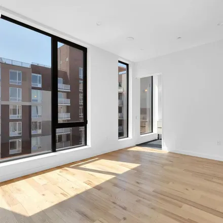 Rent this 3 bed townhouse on 202 North 10th Street in New York, NY 11211
