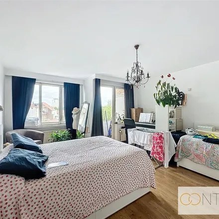 Rent this 2 bed apartment on Square Marguerite - Margaretasquare 1 in 1000 Brussels, Belgium
