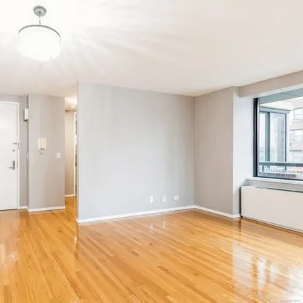 Image 5 - The Palladin, East 62nd Street, New York, NY 10062, USA - Condo for sale